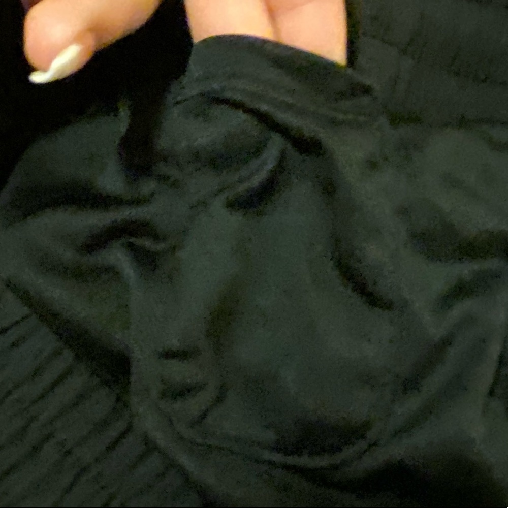 Exercise shorts - Picture 3 of 4